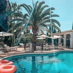 Jardines De La Reina Boutique Couette-café Marbellac