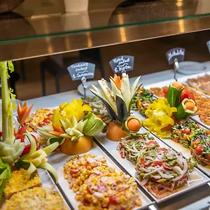 **** Hotel Oasis Lanz Mate Spain