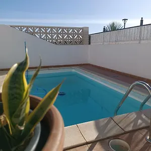Moana Surf House Auberge de jeunesse Corralejo